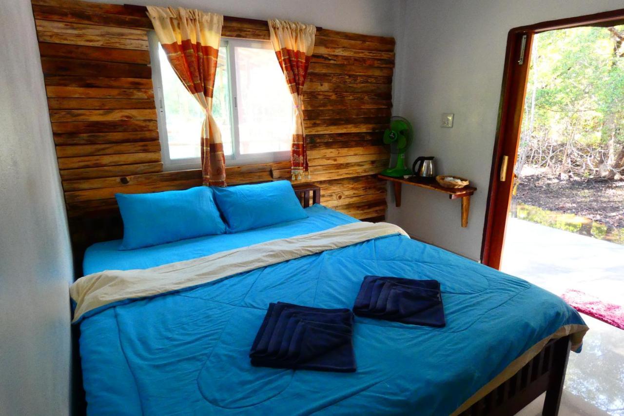 Chom Suan Homestay Ko Kut Exteriör bild